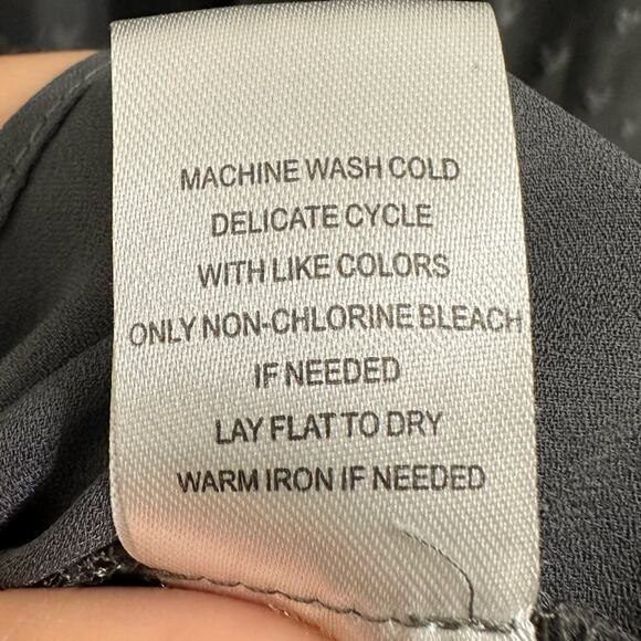 My Danielle Grey Swiss Dot Heart Textured Shortsleeve Blouse XL Gray - Picture 5 of 8